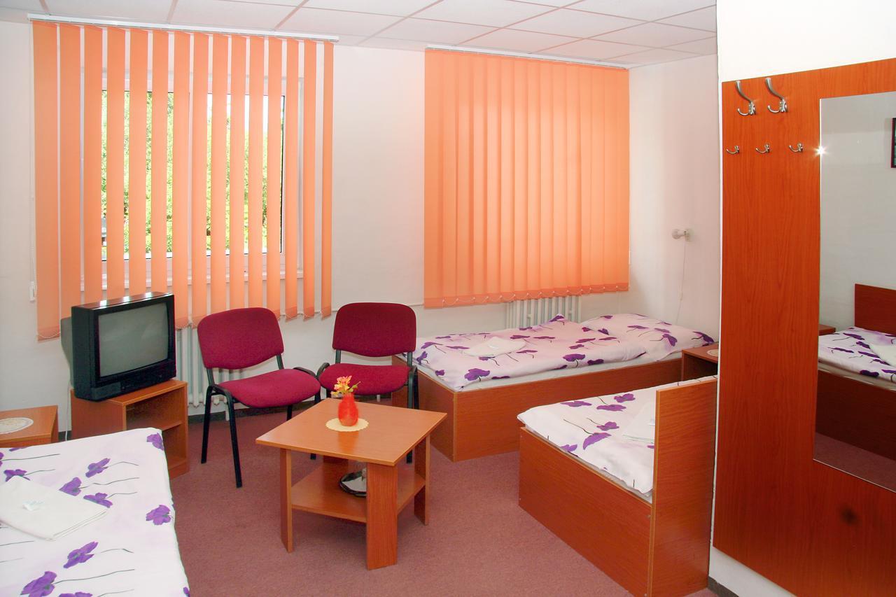 Penzion Olympia** Banská Bystrica Exteriör bild