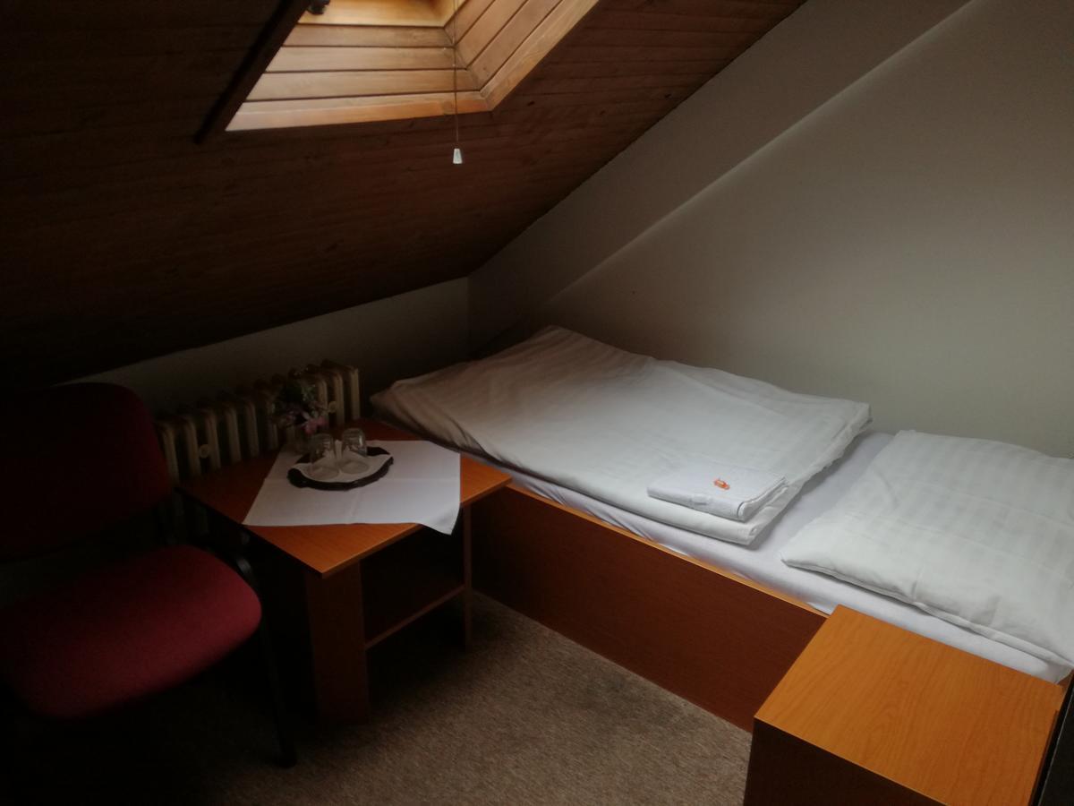 Penzion Olympia** Banská Bystrica Exteriör bild